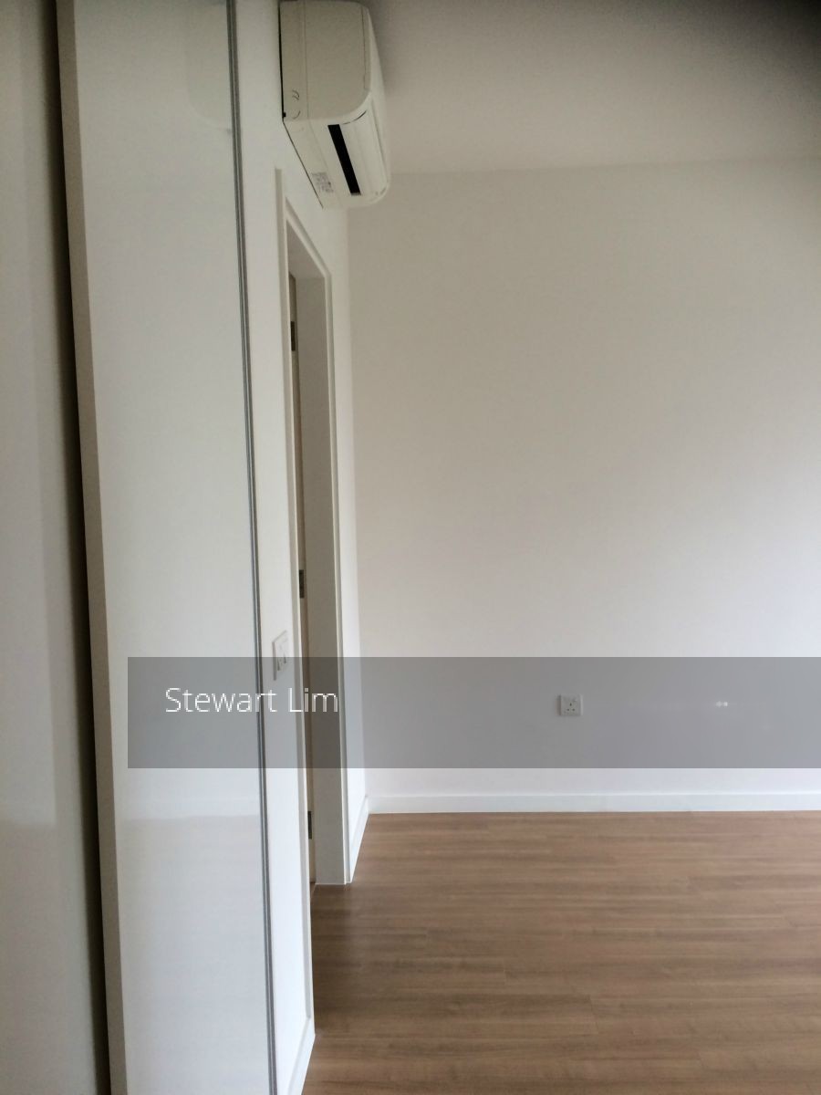 The Lakefront Residences (D22), Condominium #145707272